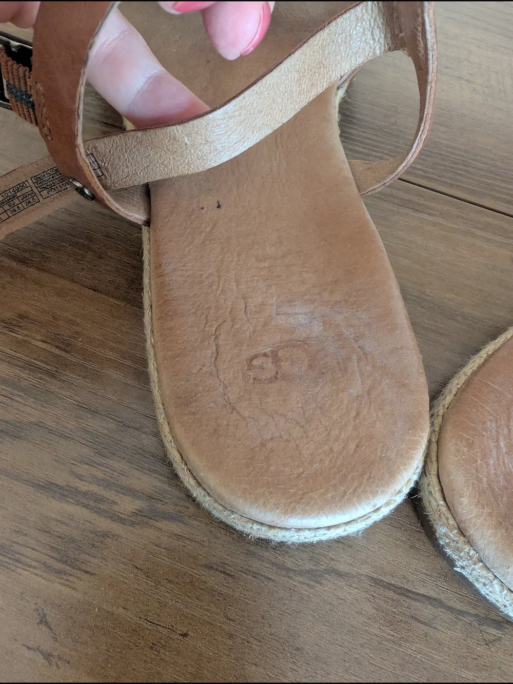 Ugg Women's Brown Woven Leather Sandals